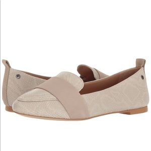 UGG Jonette Snake Flats Size: 5.5 New With Box
